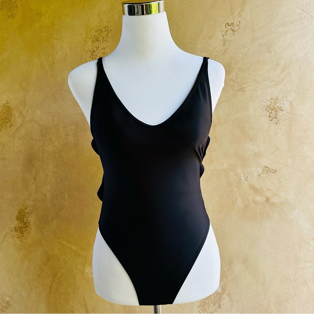 NEW Aerie One Piece Cheeky Swimsuit with Ruffled Low Back Small